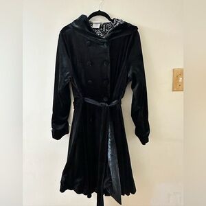 Harry Potter Warner Bros. Black Velvet Women's Cape Coat